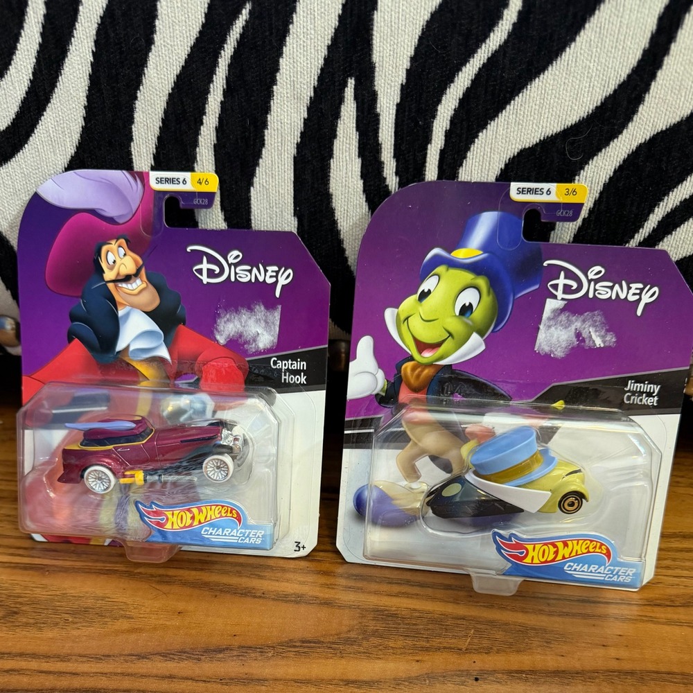 Hot Wheels Disney Character Cars Series 6 Captain Hook Jiminy Cricket GCK28 Lot